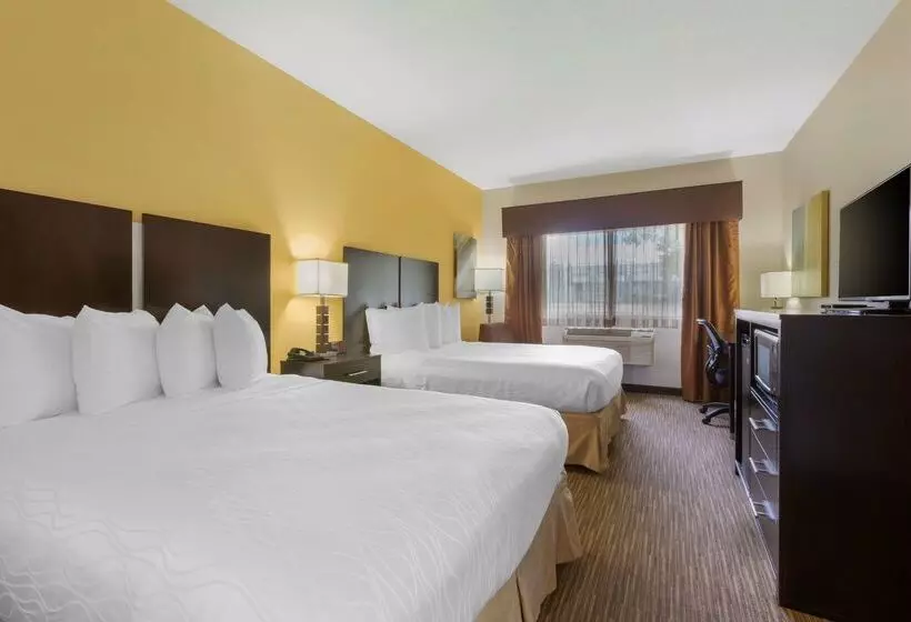 호텔 Best Western Plus The Four Corners Inn