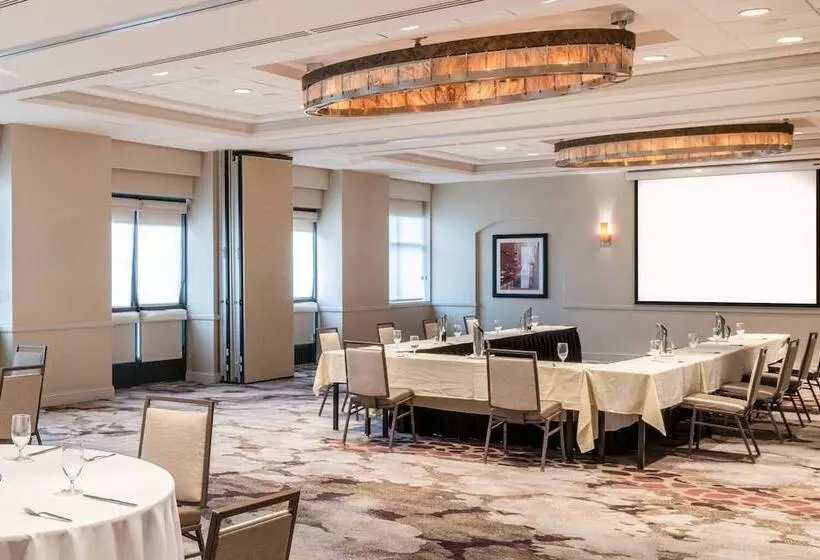 酒店 Chicago Marriott Suites Deerfield