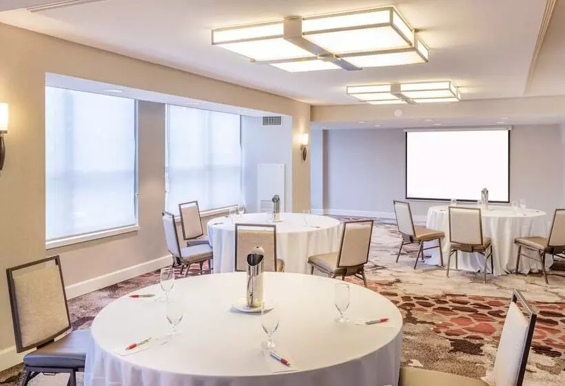 酒店 Chicago Marriott Suites Deerfield