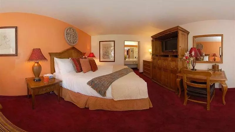 酒店 Clarion Suites