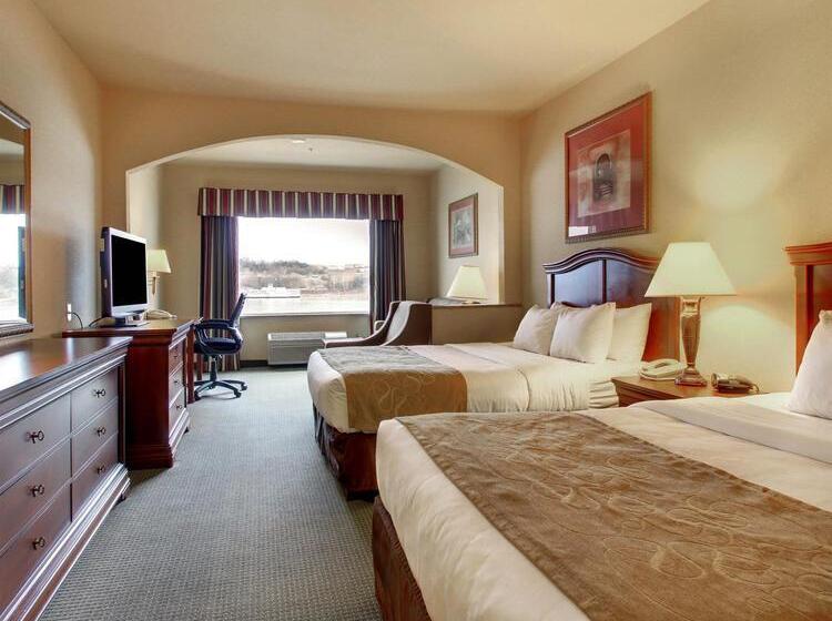 호텔 Clarion Suites