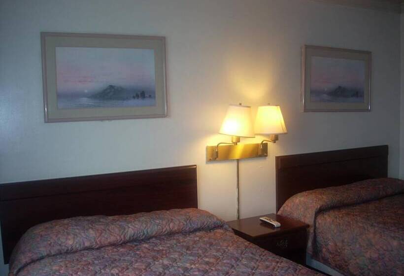 هتل Economy Inn Seaside