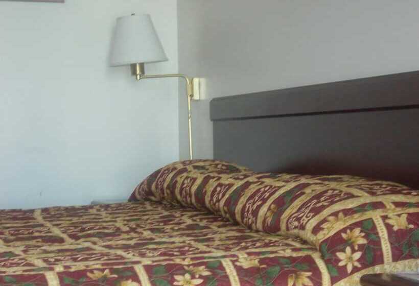 هتل Economy Inn Seaside