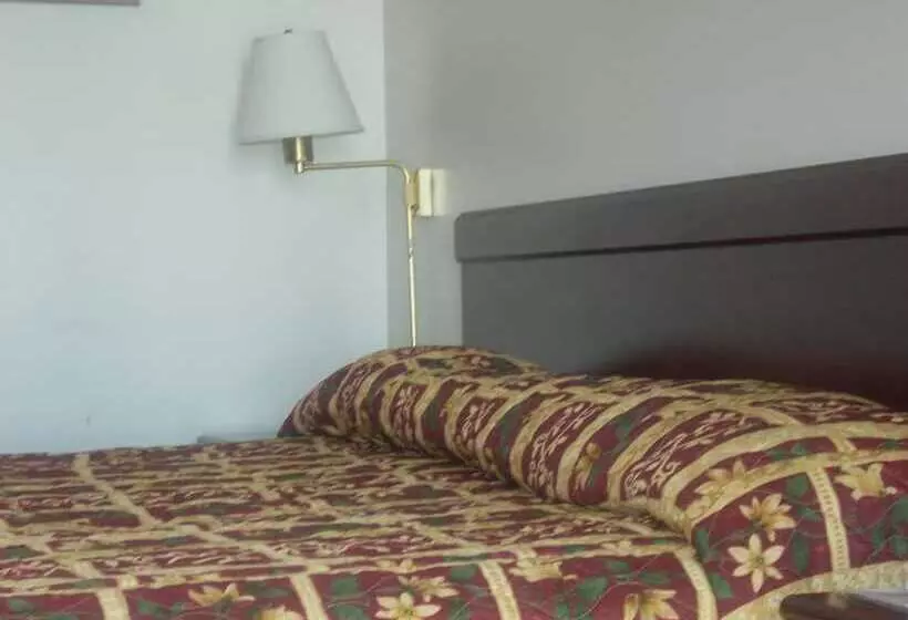 בית מלון כפרי Economy Inn Seaside