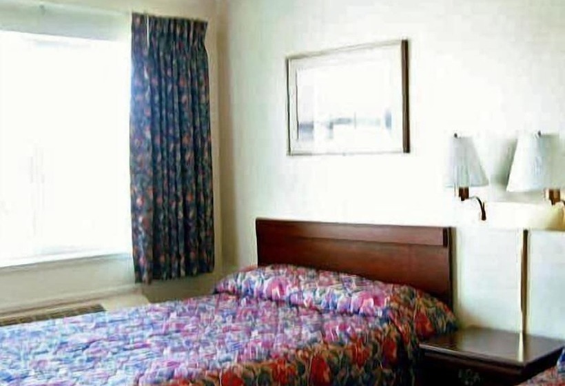 هتل Economy Inn Seaside