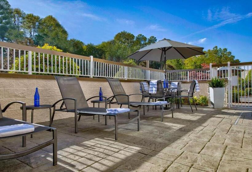 فندق Fairfield Inn & Suites By Marriott Greenwood