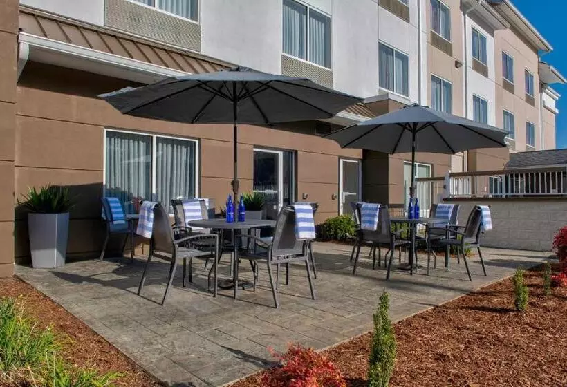 בית מלון כפרי Fairfield Inn & Suites By Marriott Greenwood