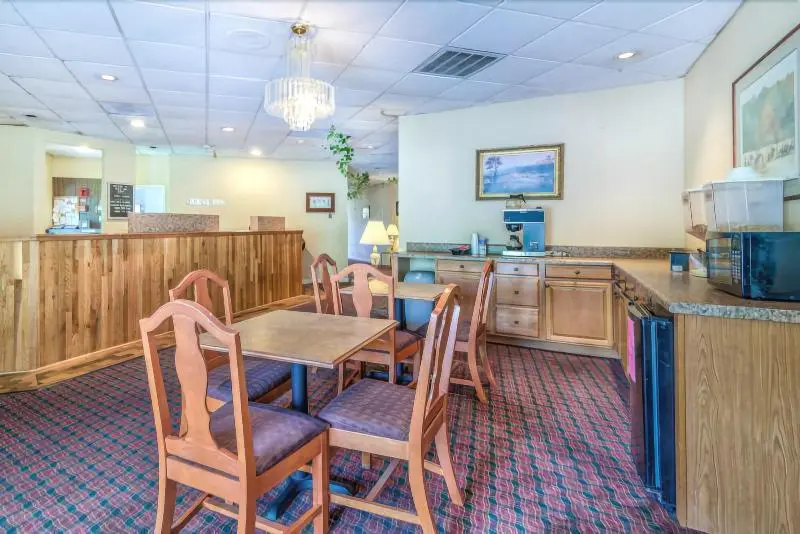ホテル Guest Inn Aiken