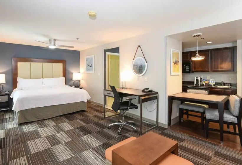 Hotelli Homewood Suites Cincinnati Airport