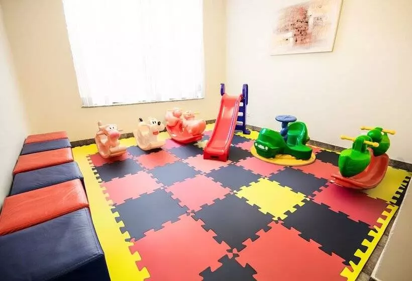 Szálloda Euro Suite Poços De Caldas By Nacional Inn