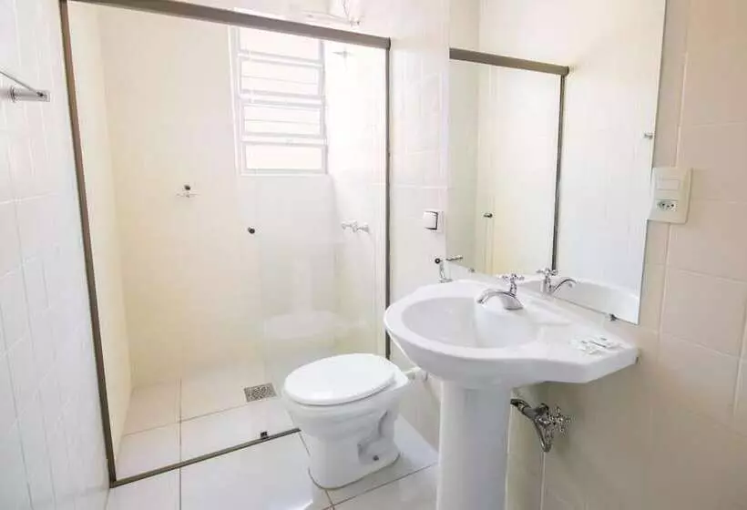 Szálloda Euro Suite Poços De Caldas By Nacional Inn