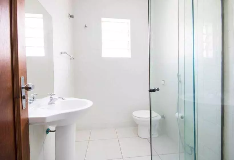 Szálloda Euro Suite Poços De Caldas By Nacional Inn