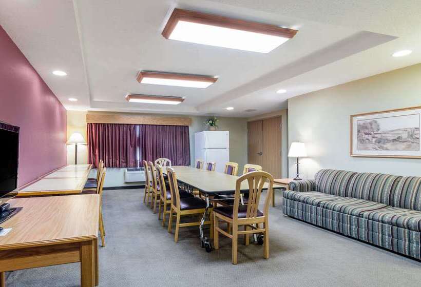 فندق Rodeway Inn