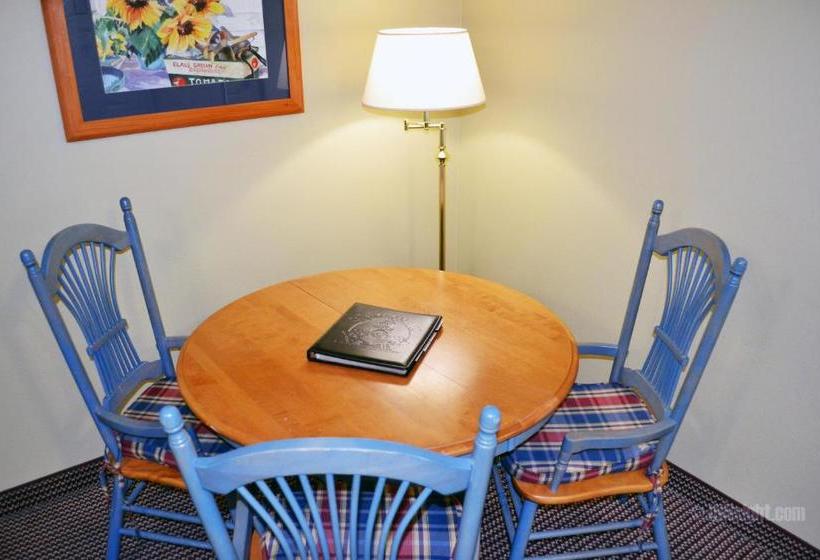 בית מלון כפרי Sebastopol Inn