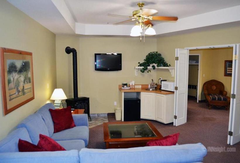 בית מלון כפרי Sebastopol Inn