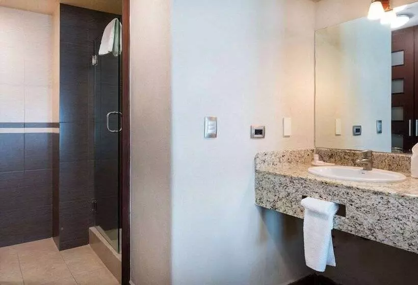 هتل Sleep Inn Puebla Centro Historico