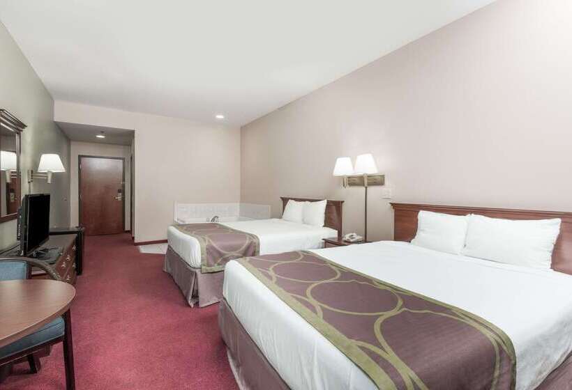 فندق Super 8 By Wyndham Grayson