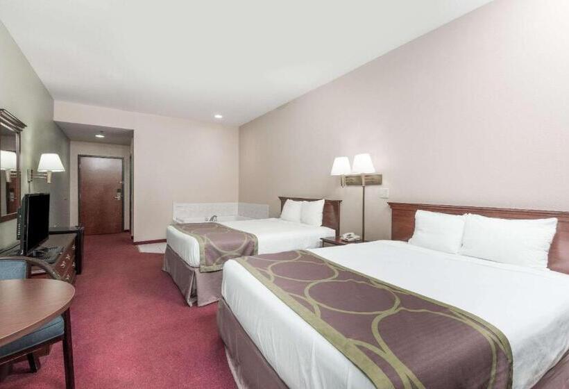 فندق Super 8 By Wyndham Grayson