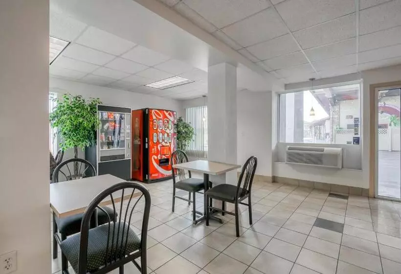 호텔 Fairbridge Inn Express North Lima