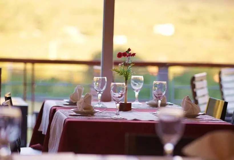 Tres Pircas Hotel & Spa