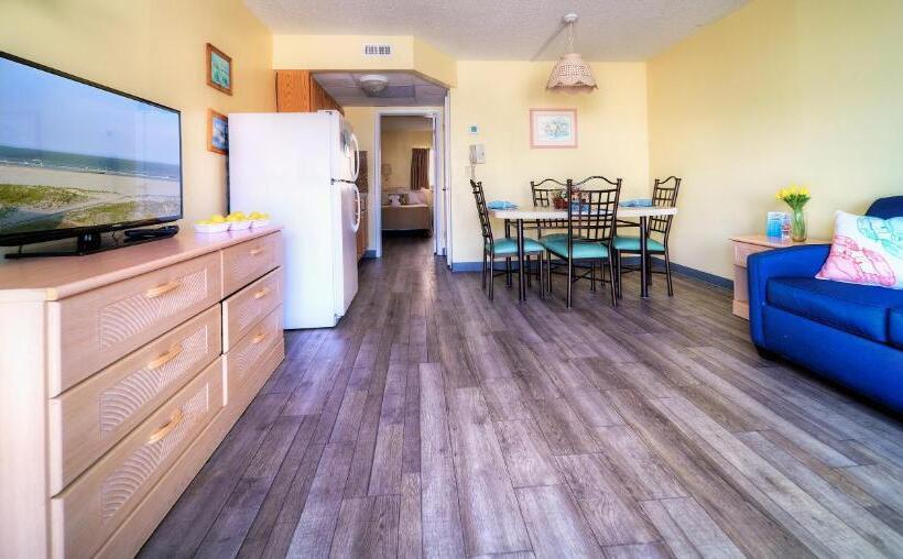 Acacia Beachfront Resort