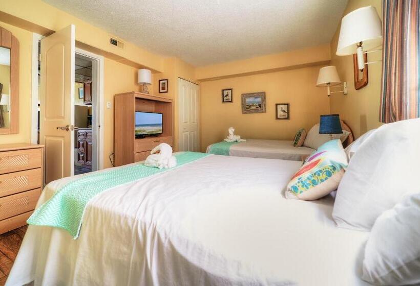 Acacia Beachfront Resort