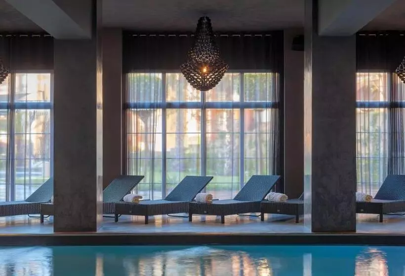 هتل Ama Islantilla Resort