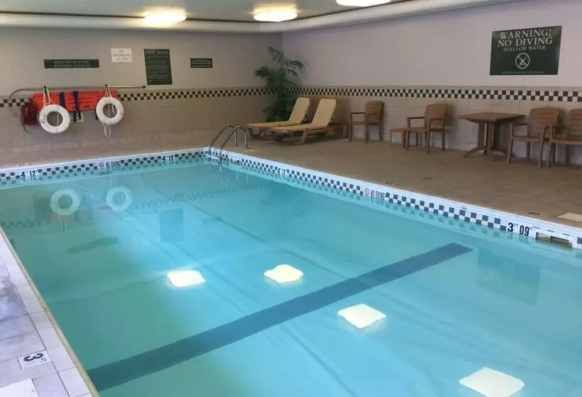 Отель Baymont By Wyndham Mishawaka South Bend Area