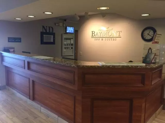 Отель Baymont By Wyndham Mishawaka South Bend Area