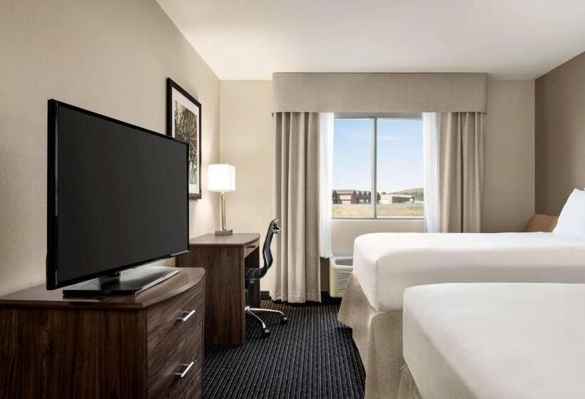 בית מלון כפרי Baymont By Wyndham Rawlins