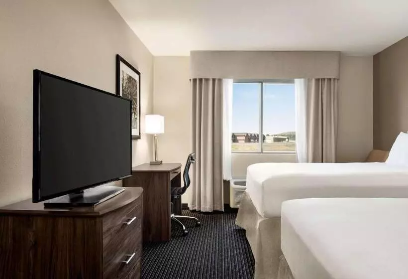 Отель Baymont By Wyndham Rawlins