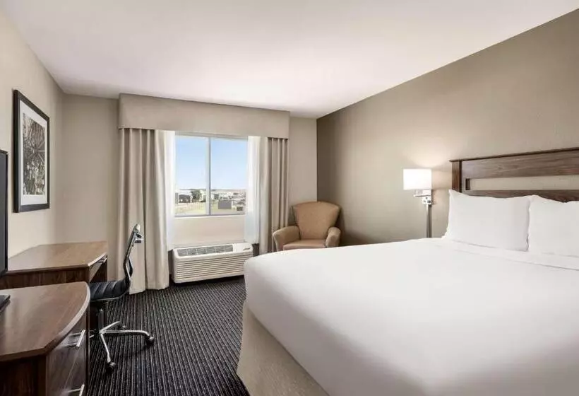 Отель Baymont By Wyndham Rawlins