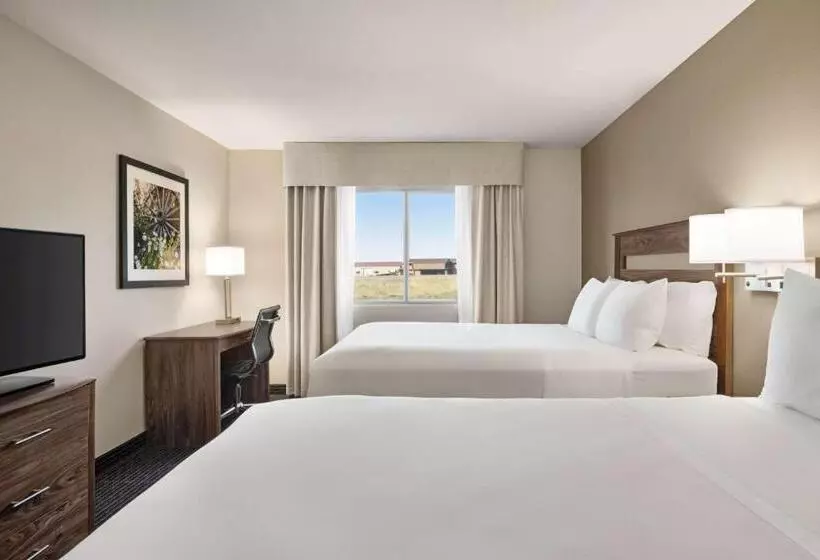 Отель Baymont By Wyndham Rawlins