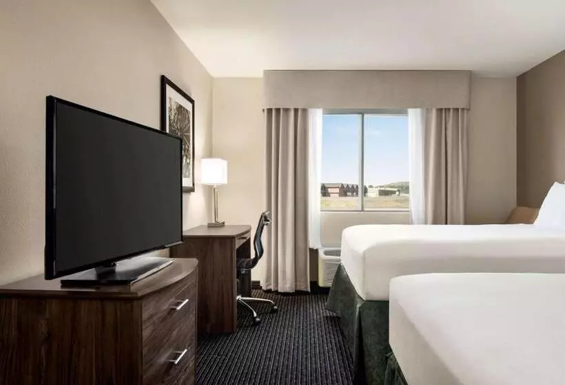 Отель Baymont By Wyndham Rawlins