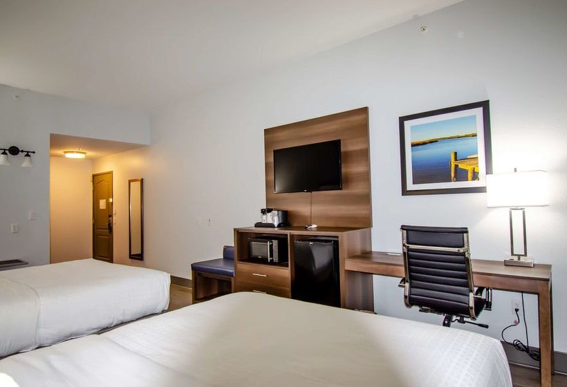 فندق Best Western Plus First Coast Inn And Suites