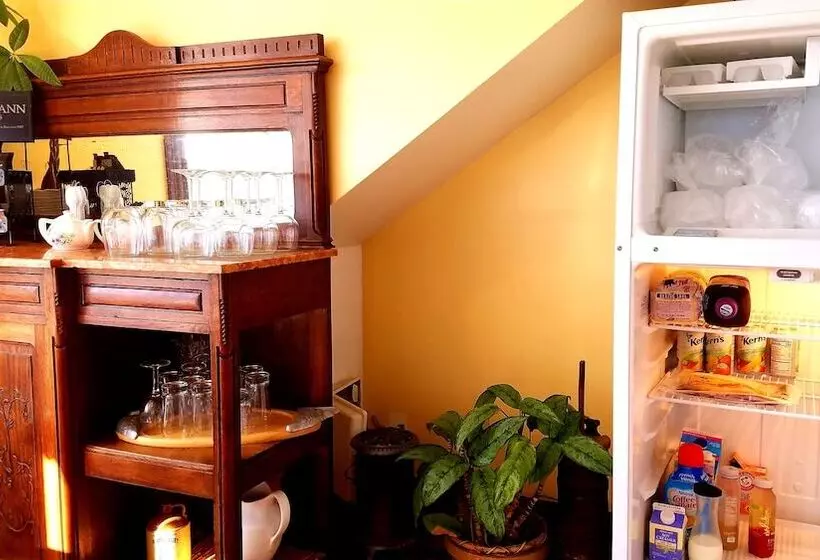 酒店 Captain's Inn At Moss Landing