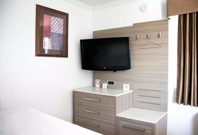 호텔 Discovery Inn