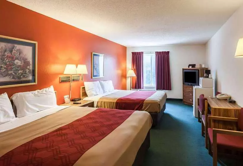 هتل Econo Lodge Lincoln