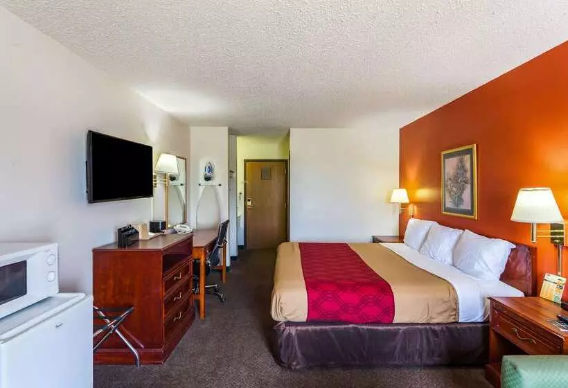 هتل Econo Lodge Lincoln