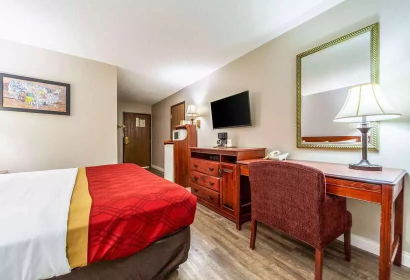 هتل Econo Lodge Lincoln