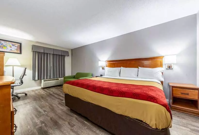 هتل Econo Lodge Lincoln
