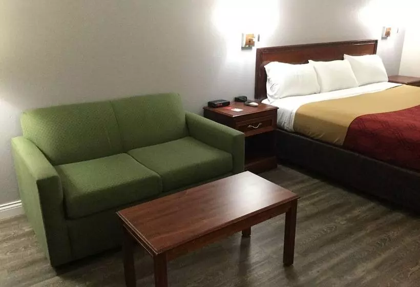 هتل Econo Lodge Lincoln