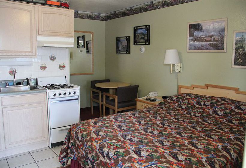 Отель Elk Run Inn