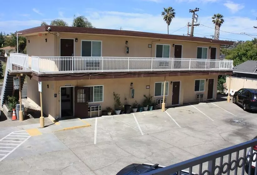 ホテル Express Inn