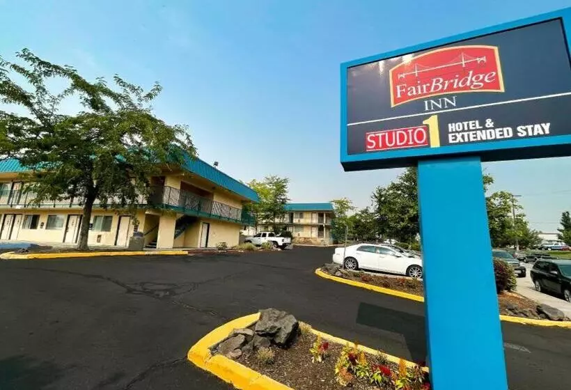 فندق Fairbridge Inn Moscow