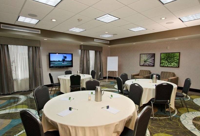 בית מלון כפרי Hampton Inn & Suites Winnie