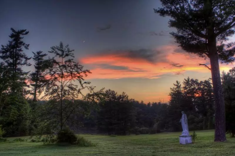 Отель Highland Lake Inn & Resort  Flat Rock