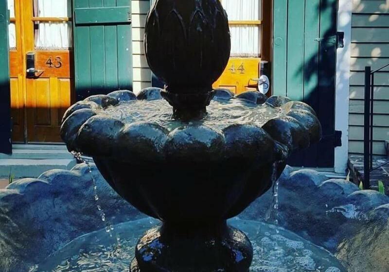 Szálloda Inn On St Ann