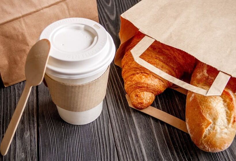 Magnuson Hotel West Liberty