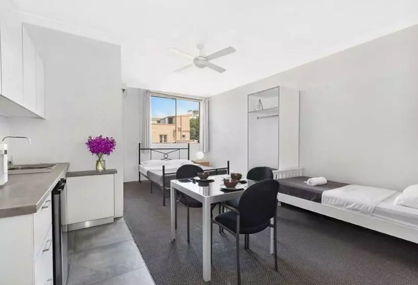 فندق Manly Beachside Apartments